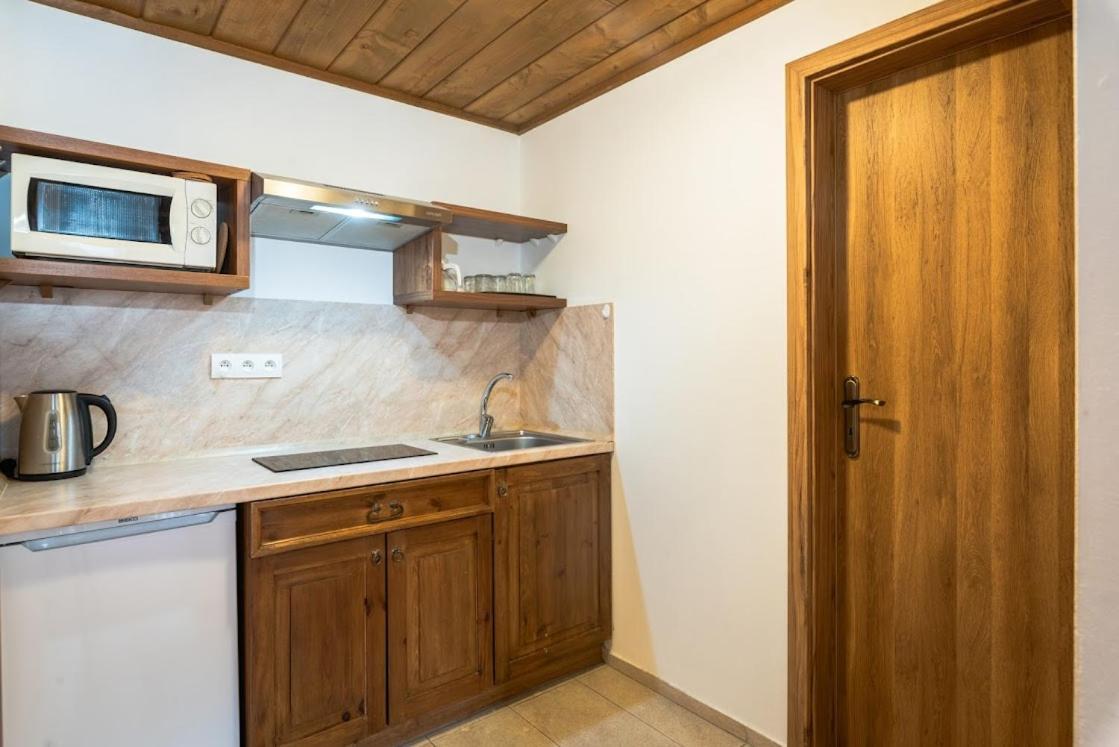 Apartmanovy Dom Vila Maros Pavčina Lehota Екстериор снимка