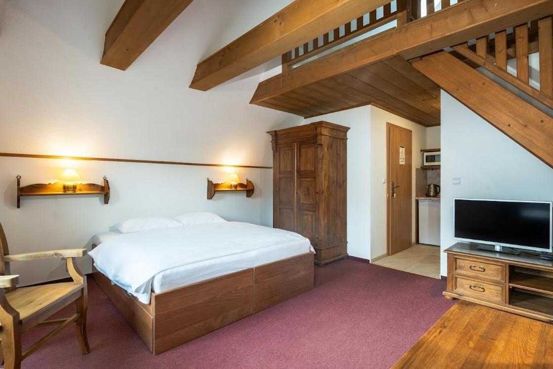 Apartmanovy Dom Vila Maros Pavčina Lehota Екстериор снимка
