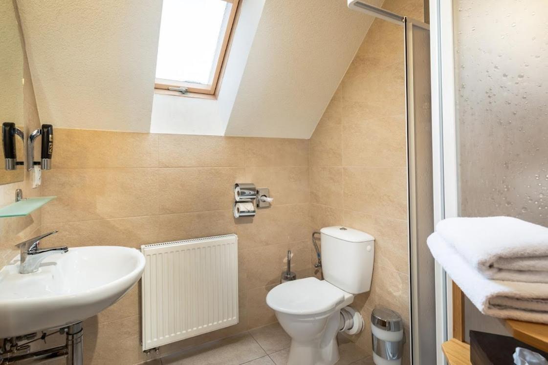 Apartmanovy Dom Vila Maros Pavčina Lehota Екстериор снимка
