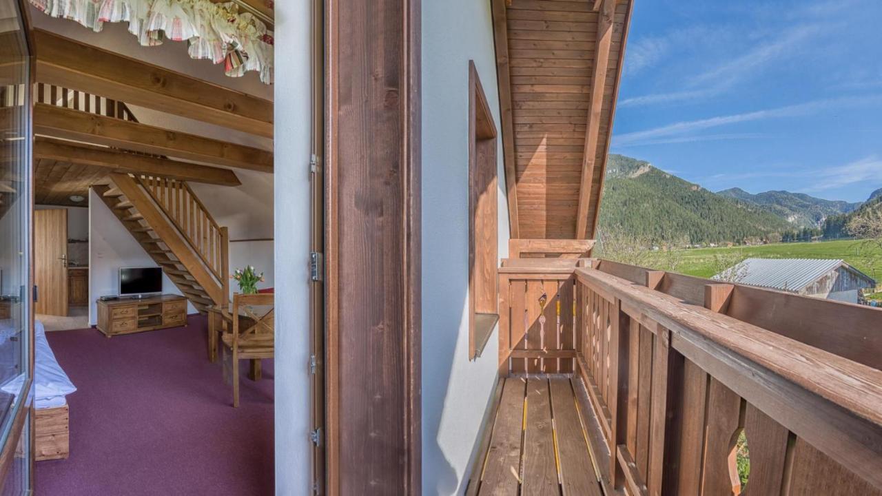 Apartmanovy Dom Vila Maros Pavčina Lehota Екстериор снимка